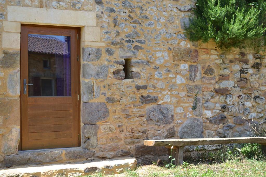 La Ferme De Cagnolle Hotell Saint-Amand-de-Belvès Exteriör bild